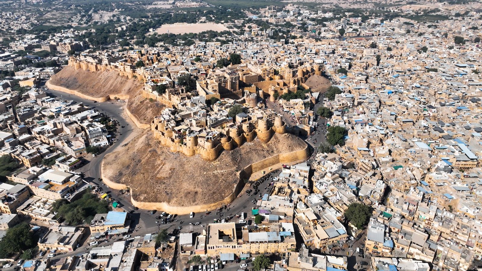 🏰 Haveli Highlights & Heritage Trails: Exploring Jaisalmer